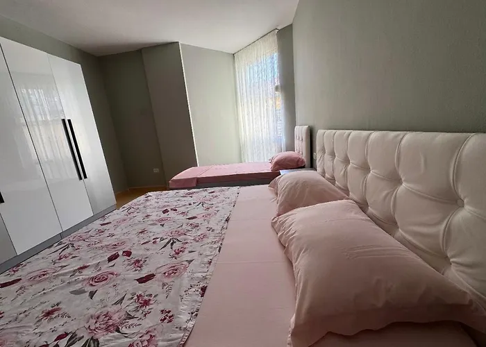 Seafront Amazing Apartment Durres
