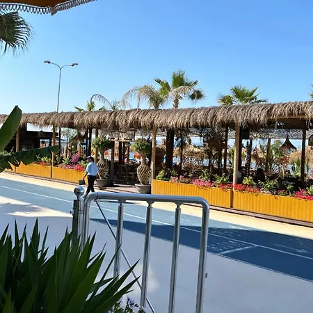 Apartment Seafront Amazing Durrës